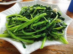 -黄记四更烤乳猪店