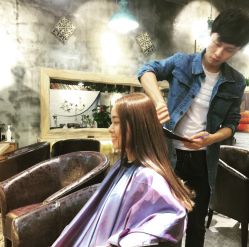 -十六番发型师事务所