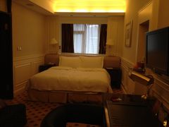 房间-深圳富苑皇冠假日套房酒店