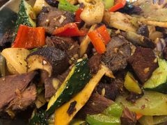 干锅牦牛肉-小锅巴纳西餐厅