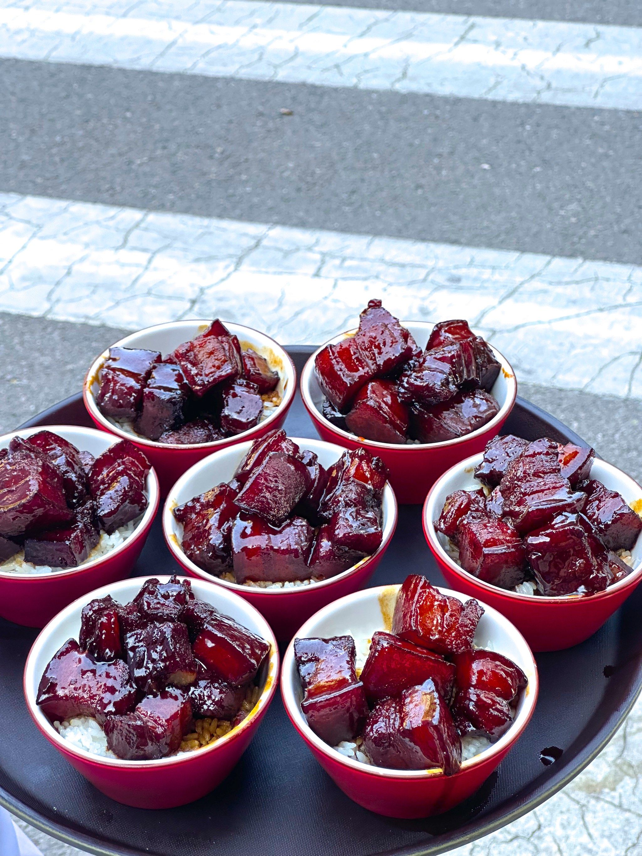 这家徽菜红烧肉绝对一绝!