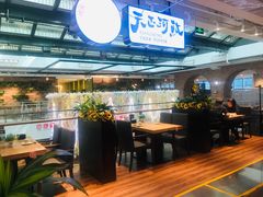 大堂-查特花园美食广场(西单大悦城店)
