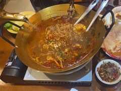 -黔多多贵州地摊火锅(木古地铁站店)