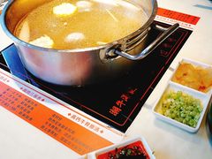 -潮牛海记•潮汕牛肉火锅•醉鸡煲•粿条汤(通北路店)