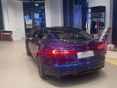-TESLA 特斯拉(上海太古汇体验店)