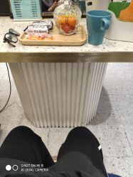 -PE SALON