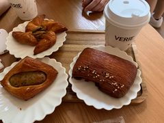 -VERIE BAKEHOUSE