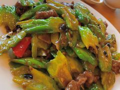 客家凉瓜炒牛肉-香江小厨 The Kitchen(香江俱乐部店)