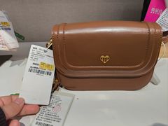 -唯品会(北京国瑞城店)