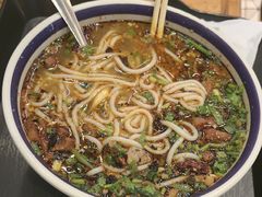 -云阿蛮云南生烫牛肉米线(奉贤路店)