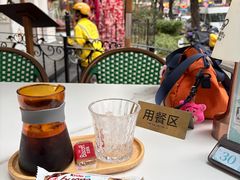 -秘密旅行Bonjour(黑金冠 江南西店)
