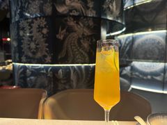 -伴山牛贵州黄牛肉火锅·苗疆非遗艺术餐厅(上海首店)