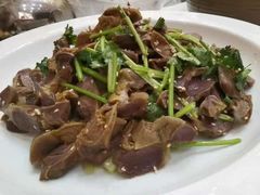 -东豪园林海鲜酒家(南港路辅路店)