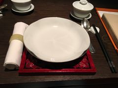 餐具摆设-广州柏悦酒店·悦景轩·粤菜餐厅