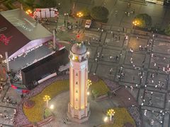 -日月光中心广场