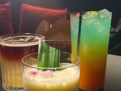 -Mx.cocktail bar