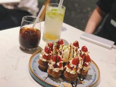 草莓忌廉华夫饼-BE BRIGHT KITCHEN(正佳广场店)