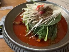 土豆排骨火锅（辣）-喇喇排骨火锅·传统韩式脊骨汤(望京西园总店)