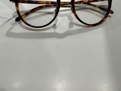 -目艮眼镜SHOWROOM(品牌集合店)