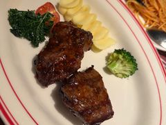 -食间牛排(重庆路万达店)