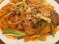 炒河粉-皇后餐厅-煲仔·小菜·打边炉(古北店)