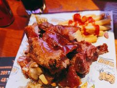 -HUZI虎滋精酿餐吧(京西大悦城店)