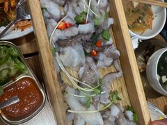 -青瓦餐厅·生鱼片·韩园烤肉(西塔店)