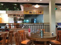 大堂-丹江口渔村·湘味厨房(桃园店)
