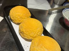 叉烧菠萝包-卤鼎记·潮汕卤水火锅饭店(北京首店)