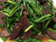 韭菜炒羊血-莒县世起全羊馆(塔桥人家店)