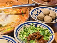-洱火云南酸菜牛肉火锅(石景山当代商城店)