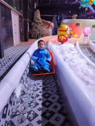 -圣名游乐城冰雪大世界