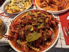 -李双猪·小龙虾·烧烤·羊肉煲(乐山店)