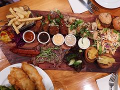 -Bully Hayes Restaurant & Bar