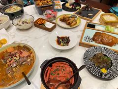 -荷塘秋月·本帮江浙菜(国权路店)