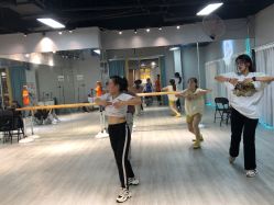-JS舞蹈全国连锁台江步行街店