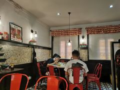 大堂-李子坝梁山鸡(李子坝大鸡哥店)