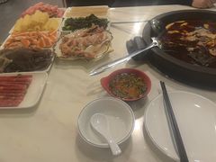 -安吉美渝石锅鱼(芜园西路店)