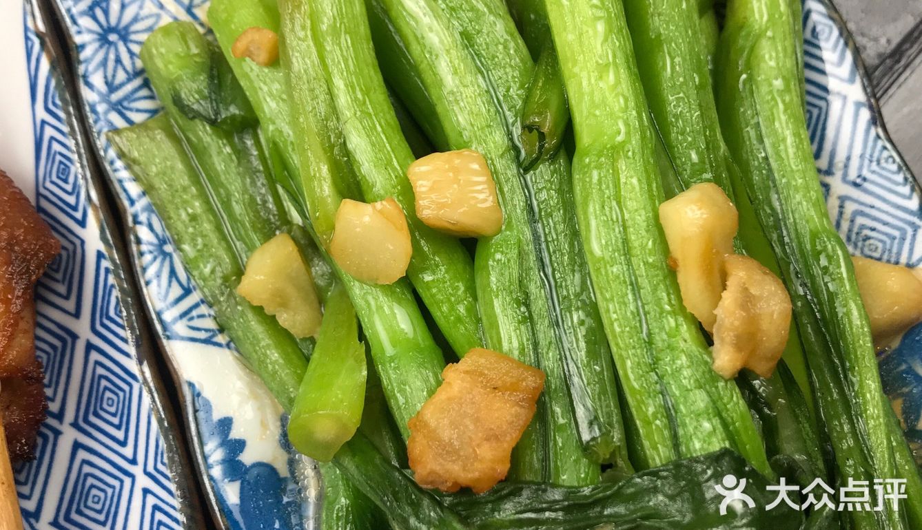 以为是沙拉酱，吃起来有芥末的味道，还不错的说