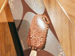 扁桃仁伯爵红茶味夹心冰淇淋-GODIVA(万象城店)