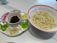 老北京炸酱面-大碗居·烤鸭·鱼头泡饼(天坛东门店)