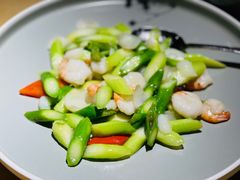 鲜虾芦笋炒百合-老船坞水上餐厅(亚洲大酒店  东四十条店)