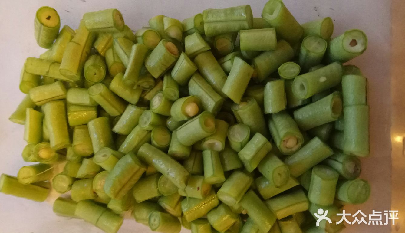 添丁添丁，色彩缤纷的五彩虾仁腰果丁