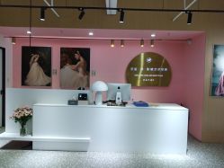 -乐派诗婚纱摄影