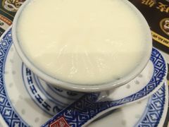 -广信牛奶甜品世家(台东店)