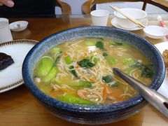 -三姐妹·海鲜大排档