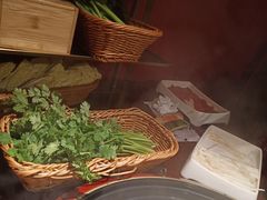 -巴邑火锅·夜宵(港隆广场店)