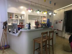 -E.L.K造型momopark店