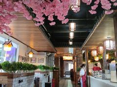 -茅台镇网红溶洞餐厅·茅帮菜馆