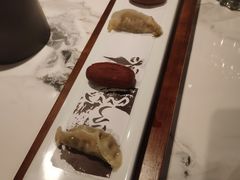 手工榴莲红枣酥拼三鲜菌菇蒸饺-酒蜻蜓·庭院私房菜(天元东路店)